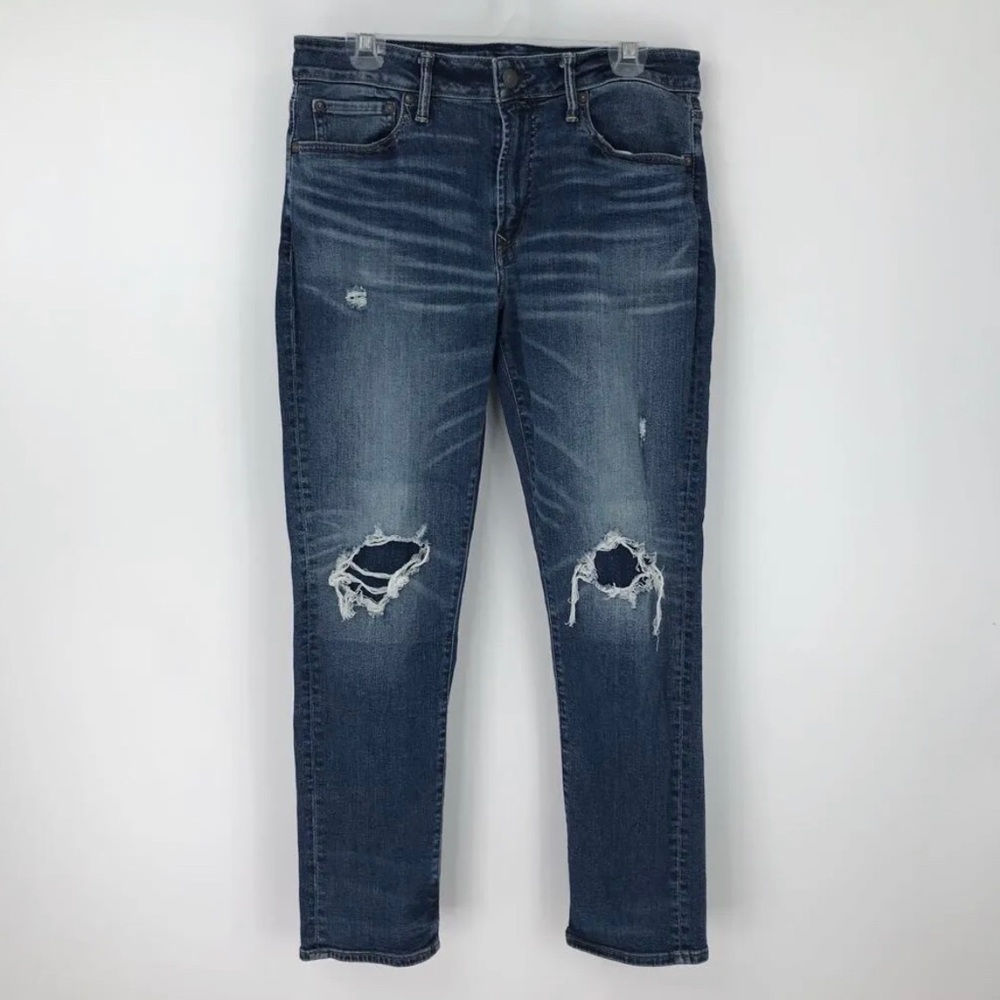 🎉 𝐇𝐨𝐬𝐭 𝐏𝐢𝐜𝐤! 🎉 American Eagle Distressed + Patched Jeans 28 x 32